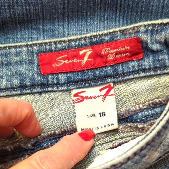 Seven7 Denim - Women's Seven7 Blue Classic Denim Jeans with Signature Red Label